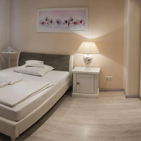 Pension Donau Grill Ганновер Экстерьер фото